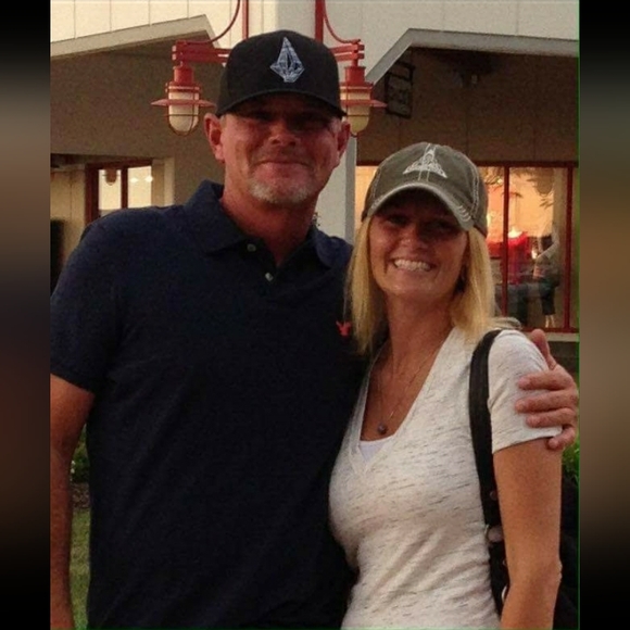 Meet your Posher, Ben & Cristy - Picture 1 of 2